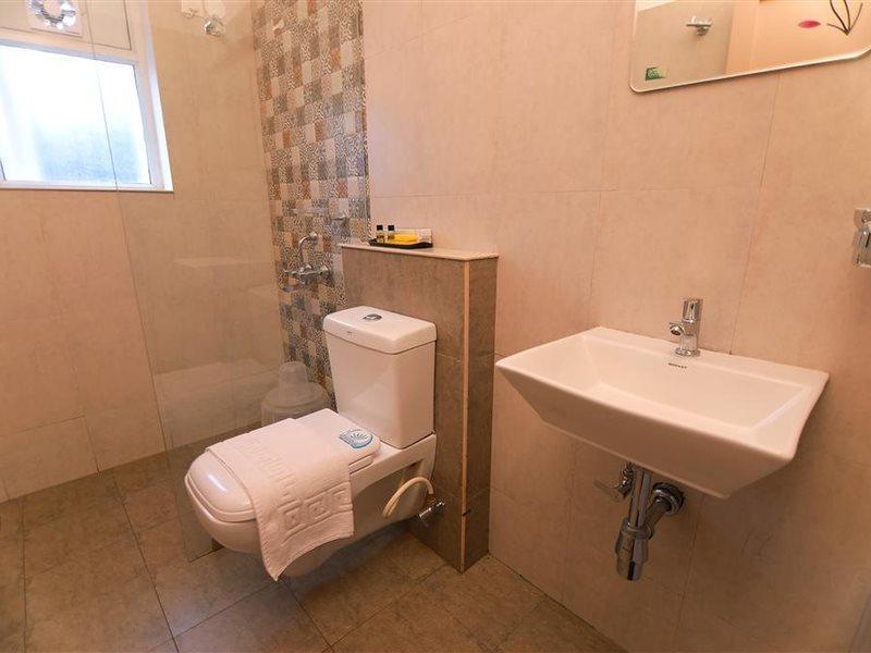 קולאם Chandra Inn מראה חיצוני תמונה
